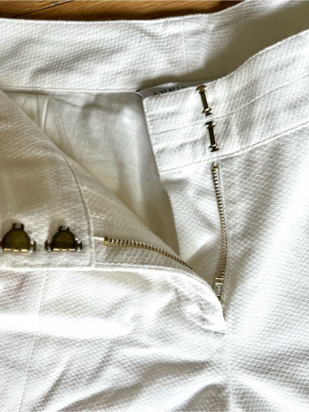 ANNIE GRIFFIN Cotton white shorts size 2 - Picture 4 of 9